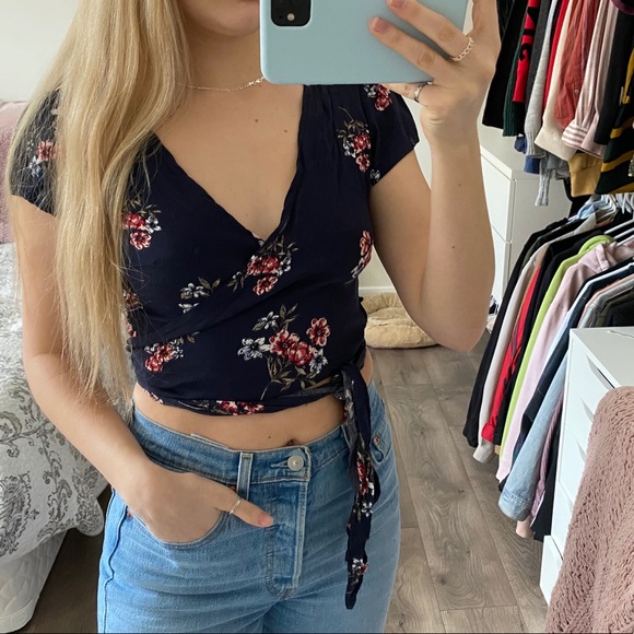 Garage blue adjustable wrap over crop top - Picture 2 of 5